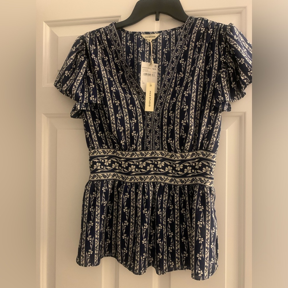 Max Studio Navy/White blouse Size S